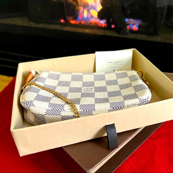 Louis Vuitton Handbags - Louis Vuitton Pochette Damier Azur - Retail $1750